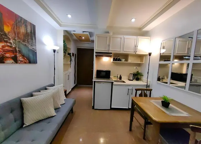 Citispace 1br Condotel At Ridgewood Towers Near Bgc Airport #rw05a * Manila